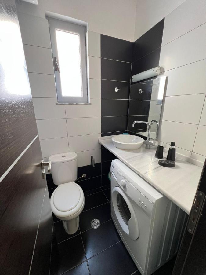Adam Apartments Саранда Экстерьер фото